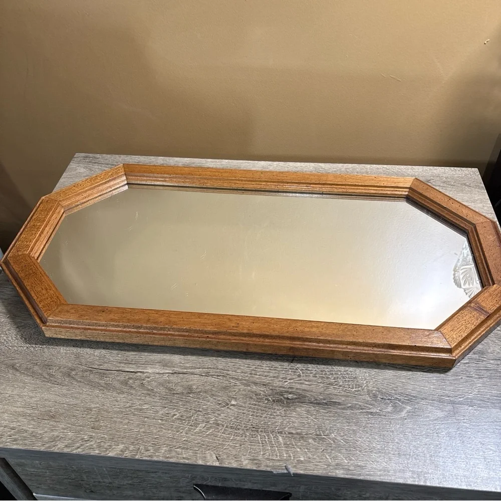 VINTAGE WOOD FRAMED OCTAGON MIRROR 22.25-11.25” 1980’s 3A
